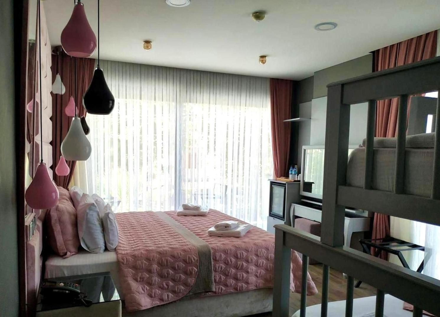 Ferush Boutique Hotel Urla Esterno foto